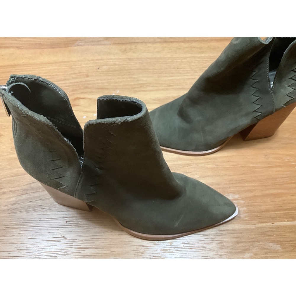Vince Camuto Genedy Olive Green Suede V-Cut Ankle Booties Pointed Toe 9.5M